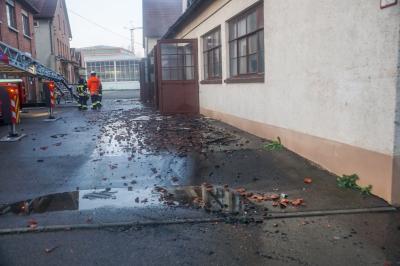 Eislingen Fils: Lagerhalle im Vollbrand